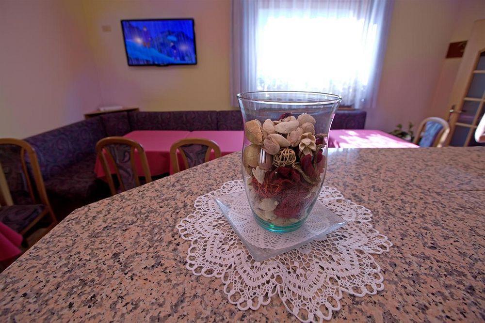 Garni Oasi Hotel ลีวินโญ ภายนอก รูปภาพ