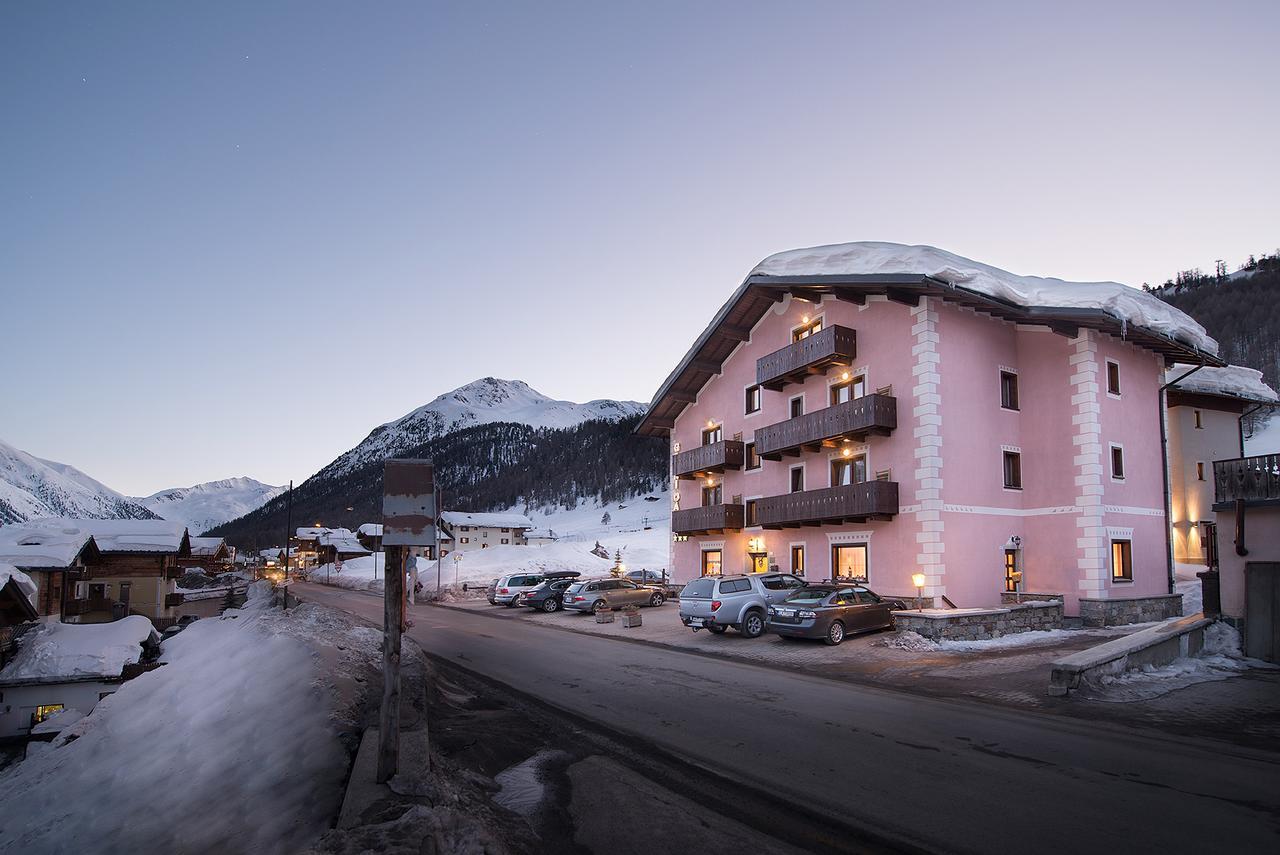 Garni Oasi Hotel ลีวินโญ ภายนอก รูปภาพ